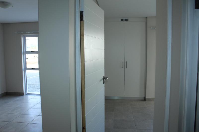 To Let 2 Bedroom Property for Rent in Paarl South Western Cape